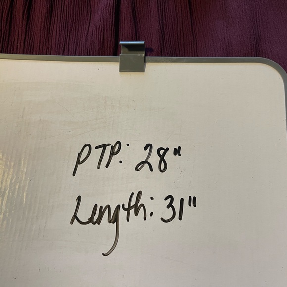 Tunic top with detailed sleeves with lace - Picture 8 of 8